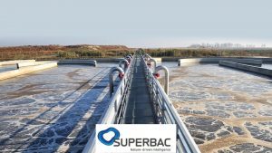 Microrganismos atuam de forma natural no tratamento de efluentes de diversos setores como o de laticínios e em frigoríficos. As ‘bactérias do bem’, de biotechs como a Superbac, são capazes de diminuir até 30% do uso de produtos químicos nas indústrias de alimentos