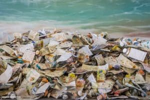 resíduos plásticos