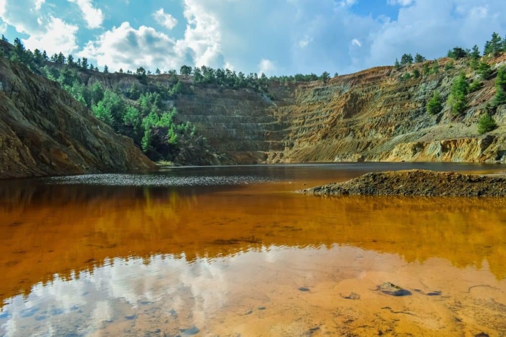 Bactéria pode ajudar na extração a partir de rejeitos