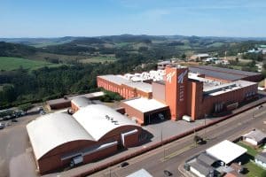 Fábrica da Pringles em SC recebe certificação por redução de gases do efeito estufa
