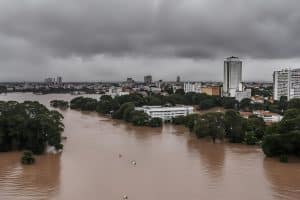 Inundação em Porto Alegre foi falta de manutenção, dizem especialistas