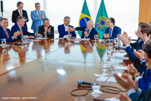 Com crédito do BNDES ampliado para R$ 1,2 bi, ordem de serviço para duplicar Eixão das Águas é assinada em Brasília (1)