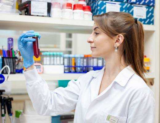 Biomédica e doutoranda do Butantan é uma das vencedoras do prêmio Robert Austrian por pesquisa de vacina contra pneumococo