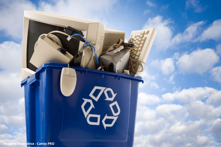 Plástico que dissolve em água pode solucionar descarte de lixo eletrônico